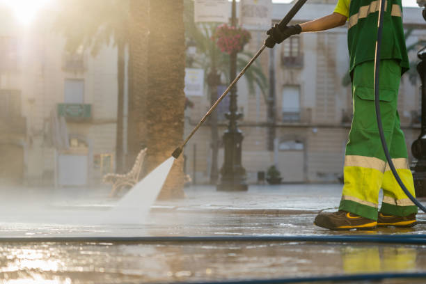 Animal Enclosure Cleaning in Frankston, TX